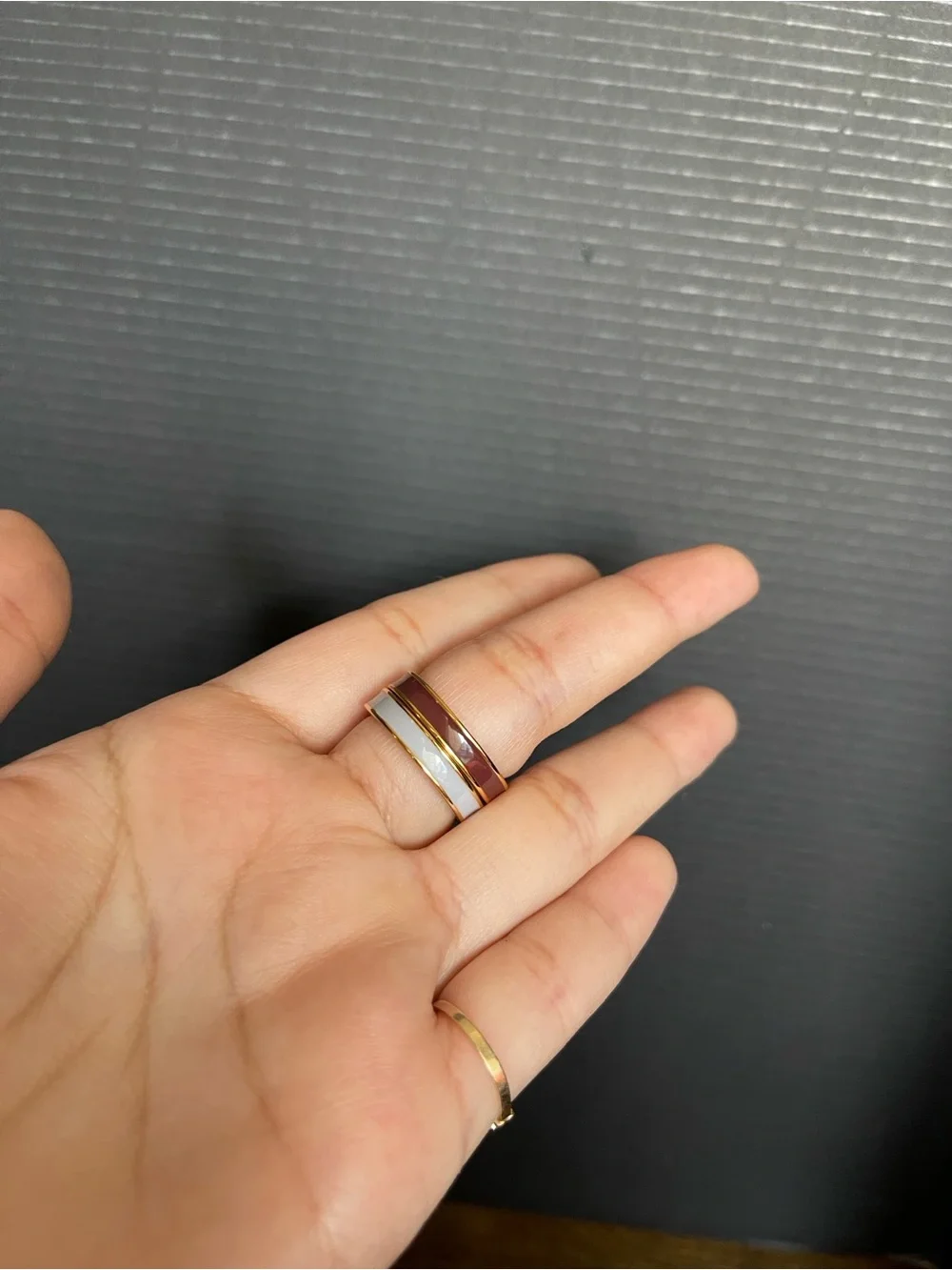 Ann Taylor Ring set burgundy and lilac gold tone rings size 7